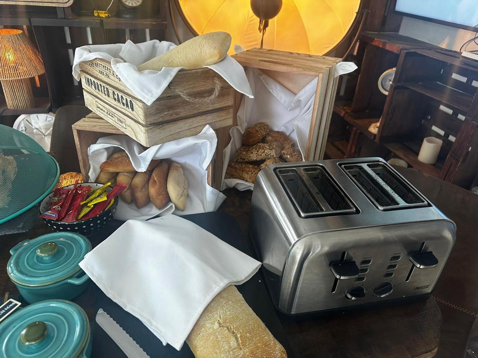 Paiise Hotels Sant Francesc de s'Estany 外观 照片